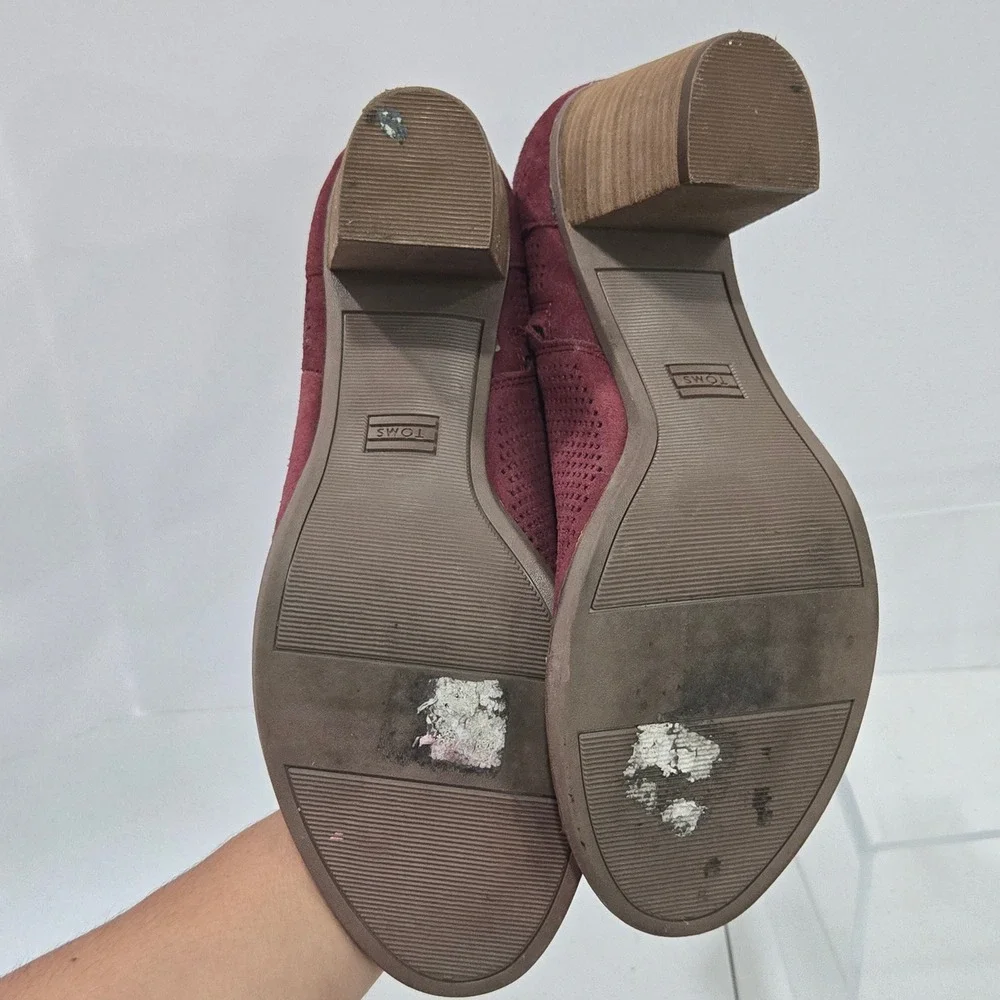 Toms Majorca Burgundy Suede Perforated Peep Toe Booties Womens W12 Stacked Heel